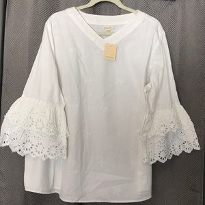 Beautiful shirt with lace bell sleeves